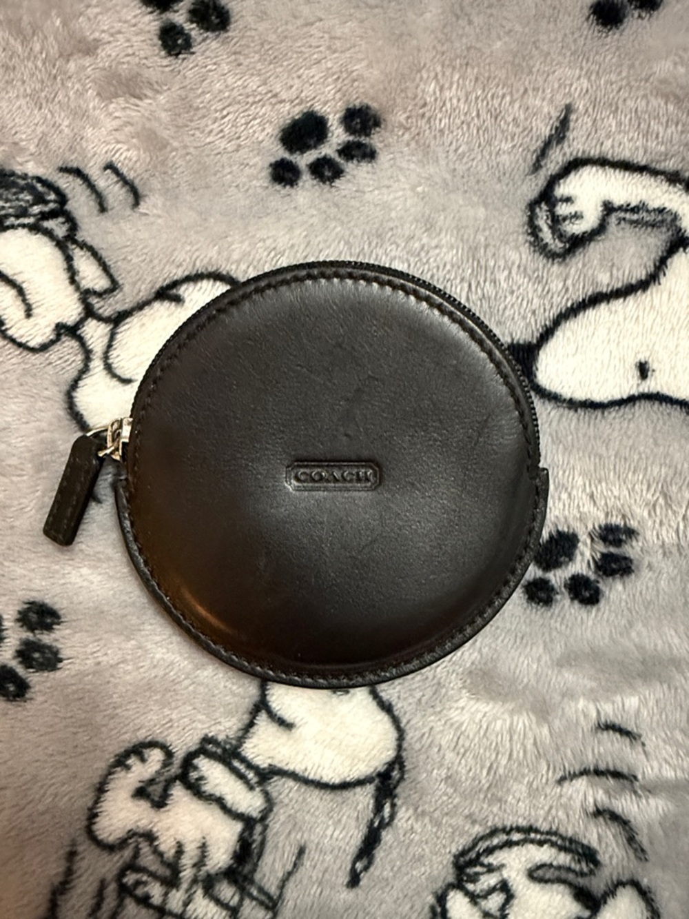 COACH Black Round Leather Zip Coin Pouch